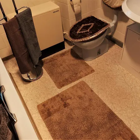 Schloss Weichs Zu Mit 2schlafzimmer Parkplatz Internet 75qm Zentrum Ratyzbona