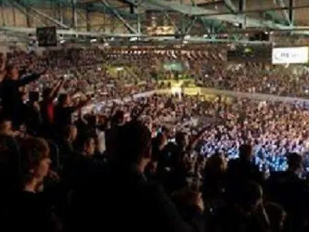 Schloss Weichs Zu Mit 2schlafzimmer Parkplatz Internet 75qm Zentrum *